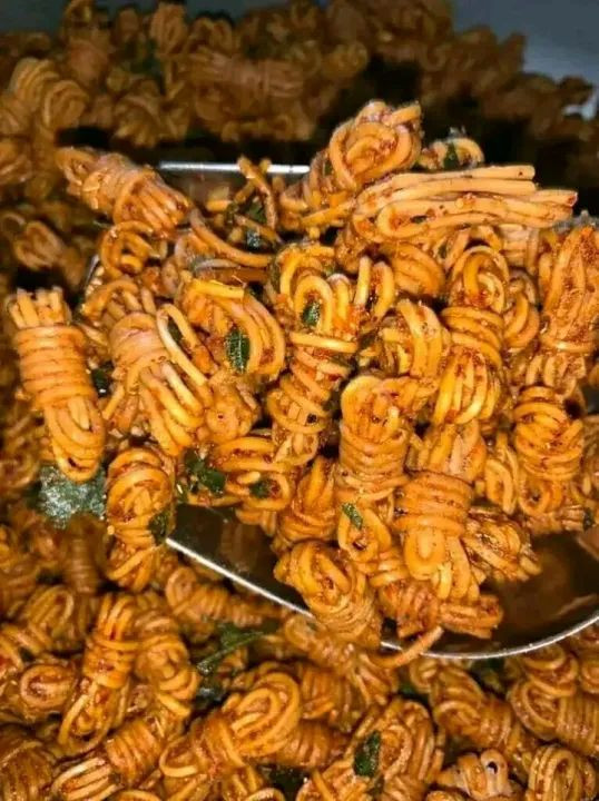 MIE GULUNG PEDAS GURIH